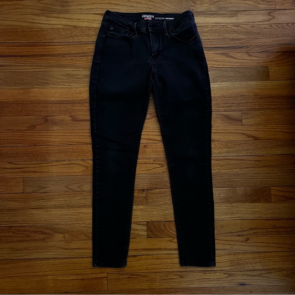 Black denim skinny jeans - size 6
